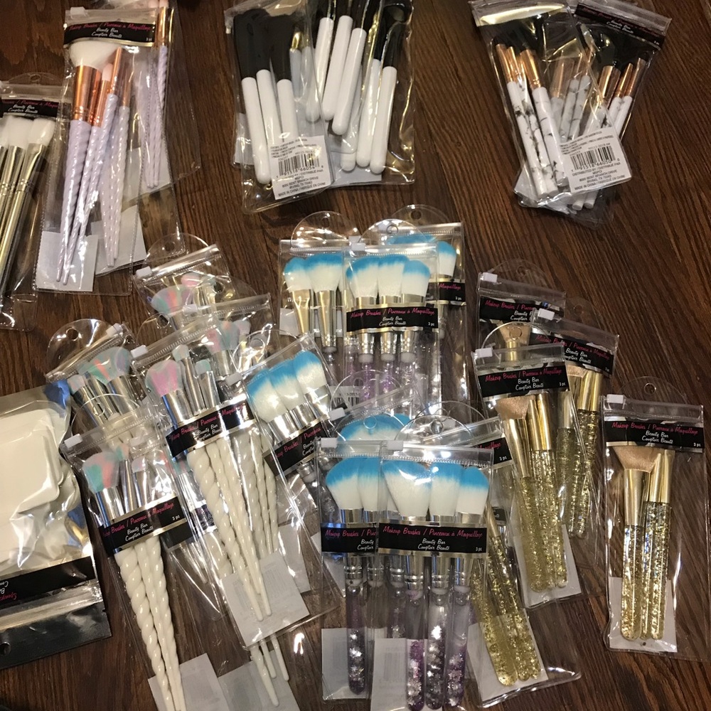 Makeup Brush/Sponge Mystery 3 item Mixed Packs RTS